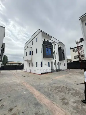 4bdrm Duplex in Lekki Phase 1 for sale