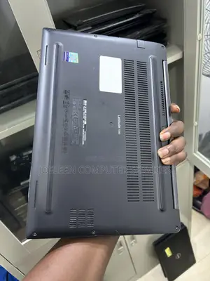 Laptop Dell Latitude 7390 8GB Intel Core i5 SSD 256GB