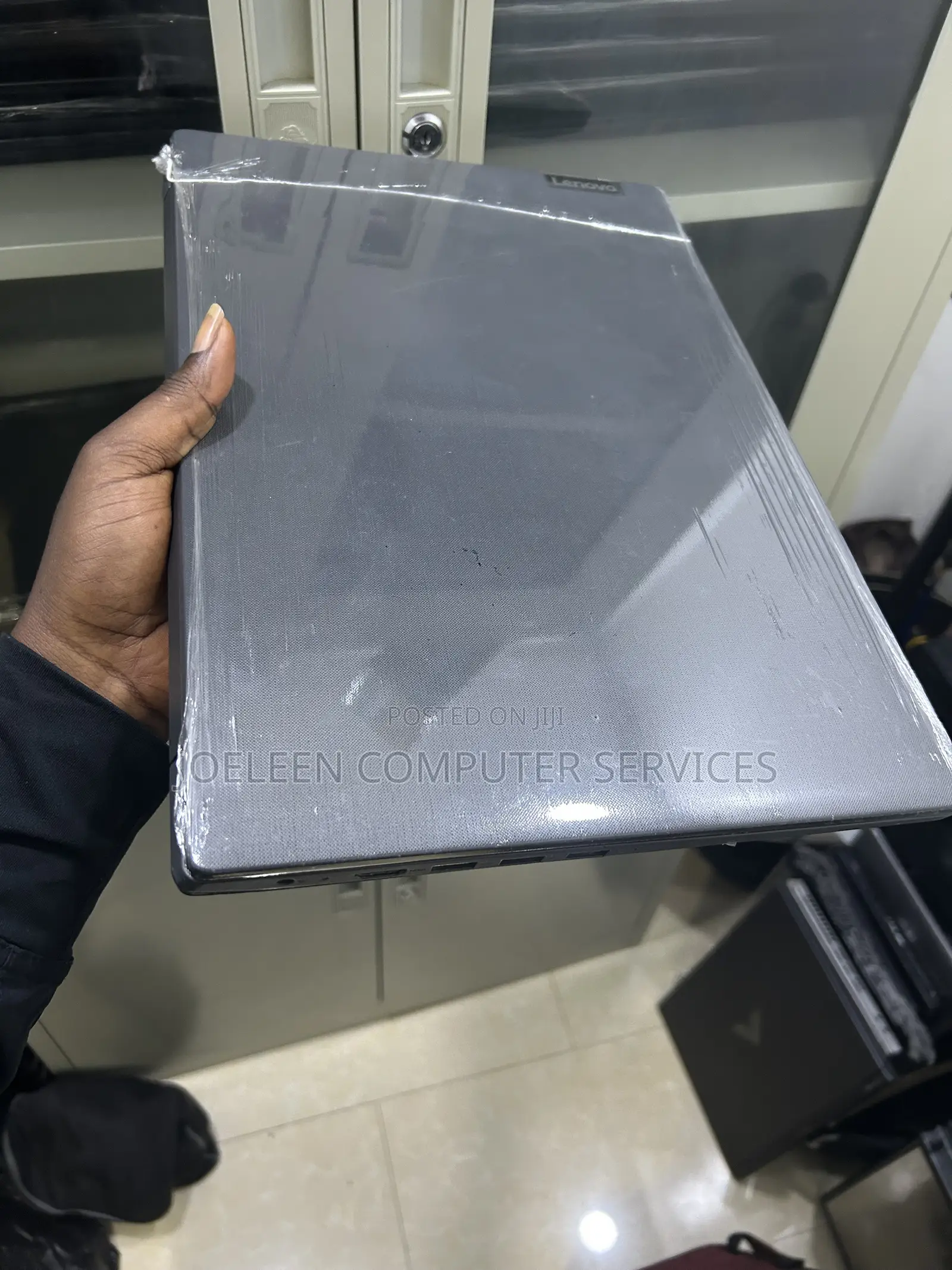 Laptop Lenovo V15 4GB Intel Core i5 SSD 256GB