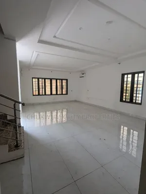 4bdrm Duplex in Jahi Property for rent