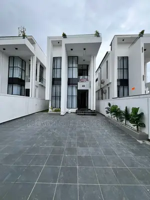 5bdrm Duplex in Ikota for sale