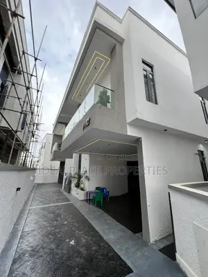 4bdrm Duplex in Ikota for sale