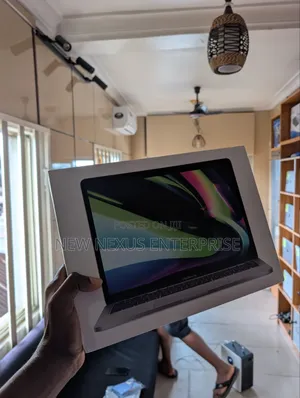 Laptop Apple MacBook Pro 2020 M1 8GB Apple M1 SSD 256GB