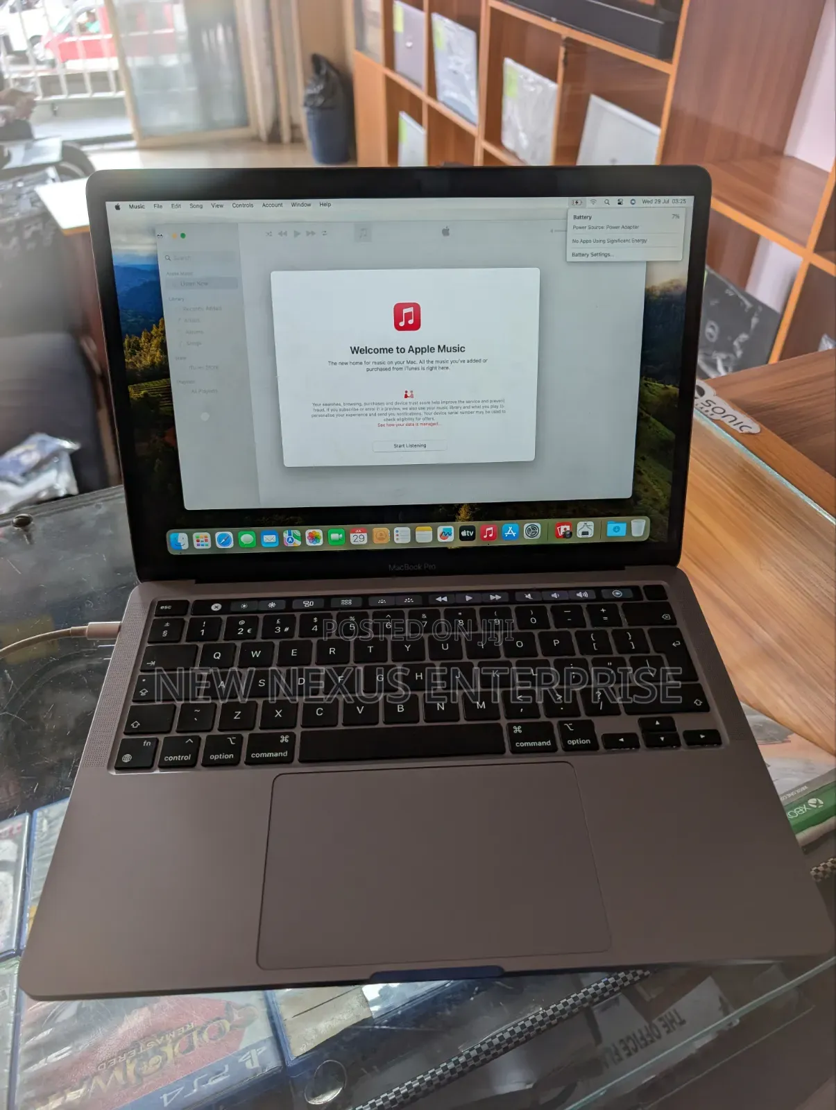 Laptop Apple MacBook Pro 2020 M1 8GB Apple M1 SSD 256GB