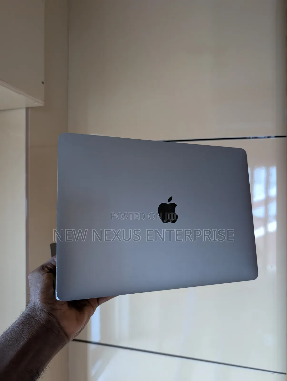Laptop Apple MacBook Pro 2020 M1 8GB Apple M1 SSD 256GB