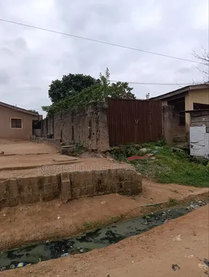 2bdrm Bungalow in Bolurunpelu Street, College for sale