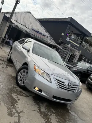 Toyota Camry XLE 4dr Sedan (2.4L 4cyl 5A) 2007 Silver