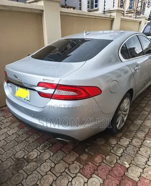 Jaguar XF 2015 Silver