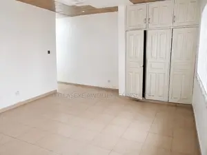 Mini Flat in Osera, Osapa london for rent