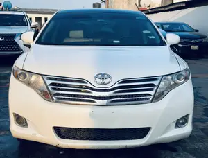 Toyota Venza AWD 2010 White