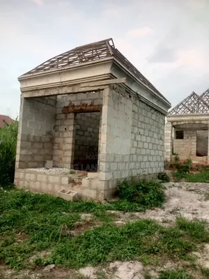 3bdrm Room & Parlour in Teacher Estate,, Isiu for sale