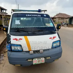 Mazda Bongo 2002 White