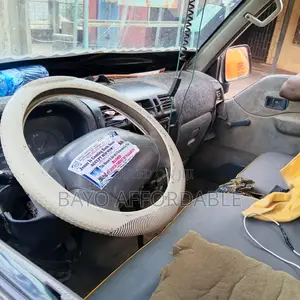 Mazda Bongo 2002 White