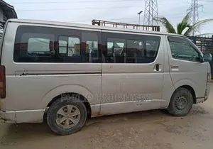 Toyota HiAce 2008