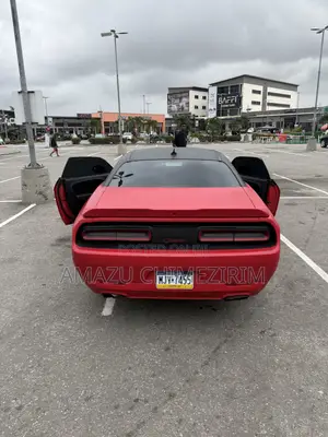 Dodge Challenger SXT 2016 Red