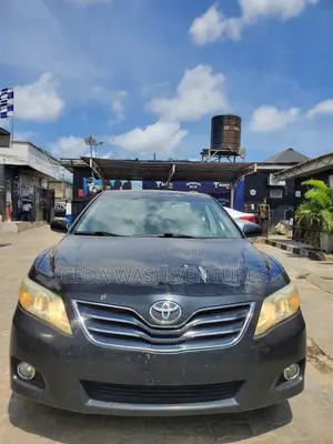 Toyota Camry XLE V6 4dr Sedan (3.5L 6cyl 6AM) 2010 Black