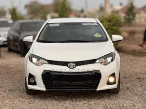 Toyota Corolla 2016 White