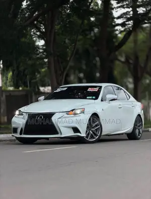 Lexus IS 300 AWD 2016 White
