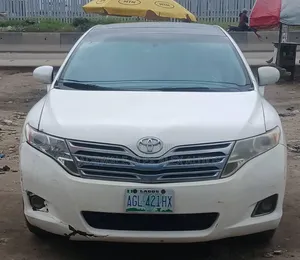 Toyota Venza 2011 White