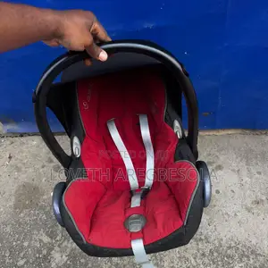 Neatly Used Baby Car Seat and Carrier