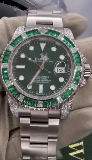 Rolex Submariner Date "Hulk" (Custom Diamond Emerald Edition)