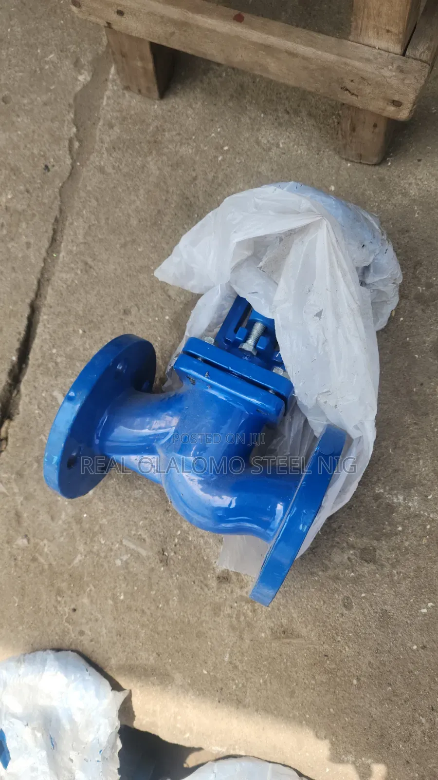 1,1/2" Globe Valve Flange Type