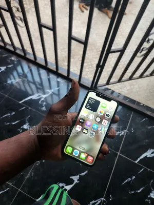 Apple iPhone X 64 GB Black