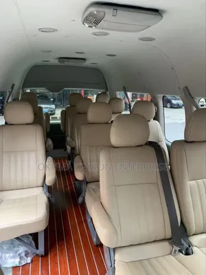 Toyota HiAce 2018 White