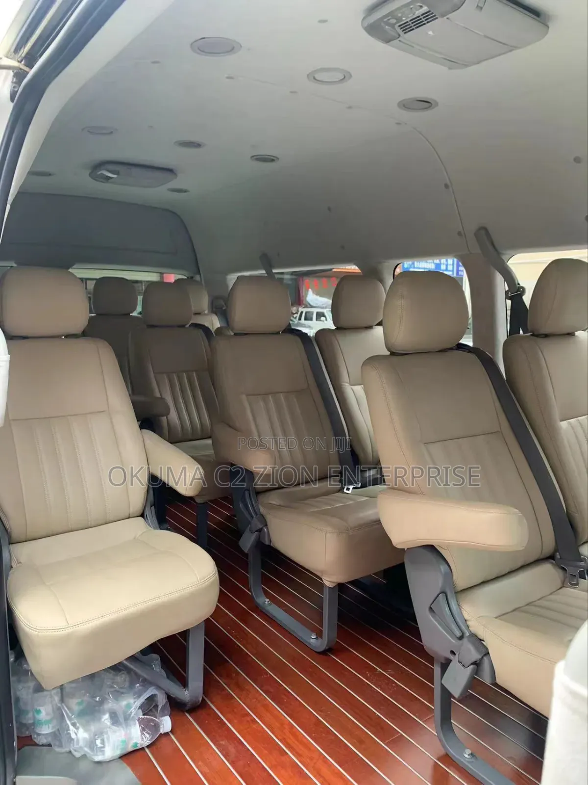 Toyota HiAce 2018 White