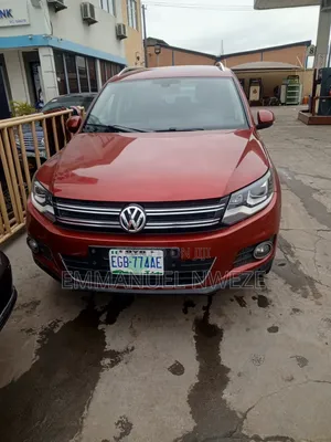 Volkswagen Tiguan S 2013
