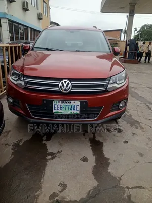 Volkswagen Tiguan S 2013