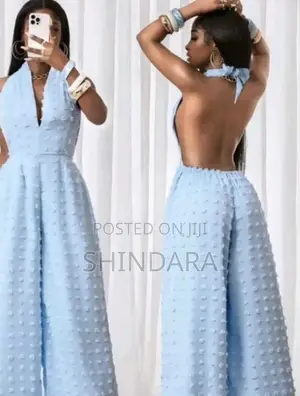 Elegant Light Blue Halter Neck Open-Back Maxi Dress