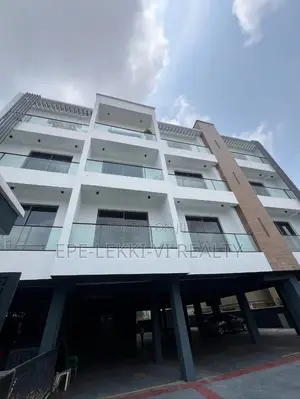 3bdrm Block of Flats in Lekki Phase 1 for sale