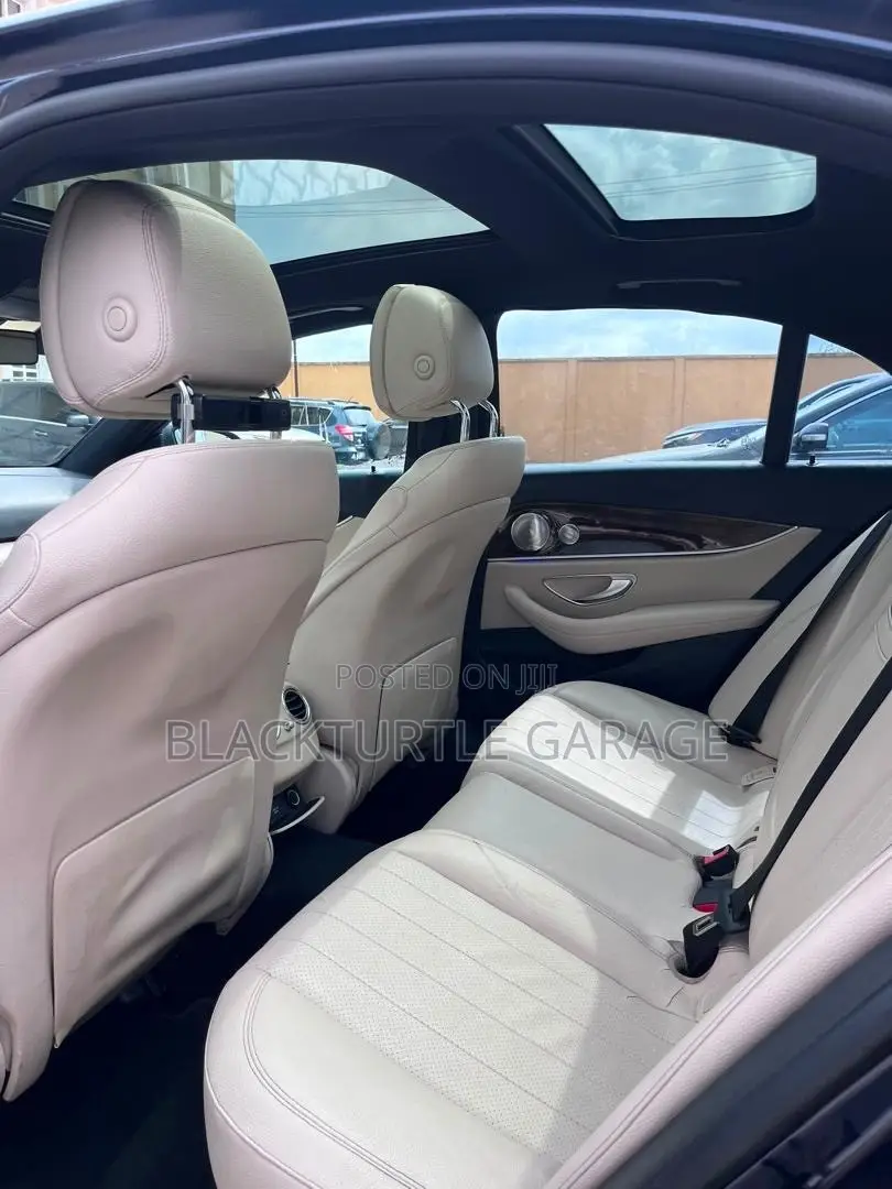 Mercedes-Benz E300 2017 Black