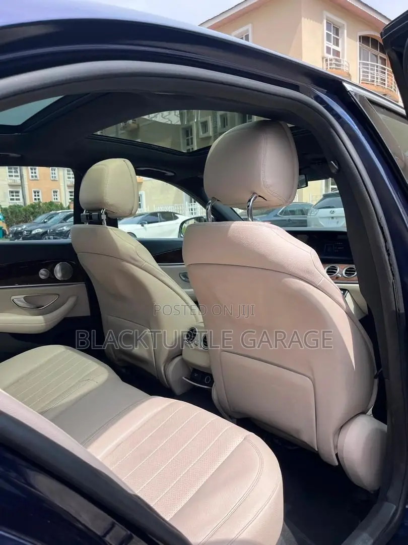 Mercedes-Benz E300 2017 Black