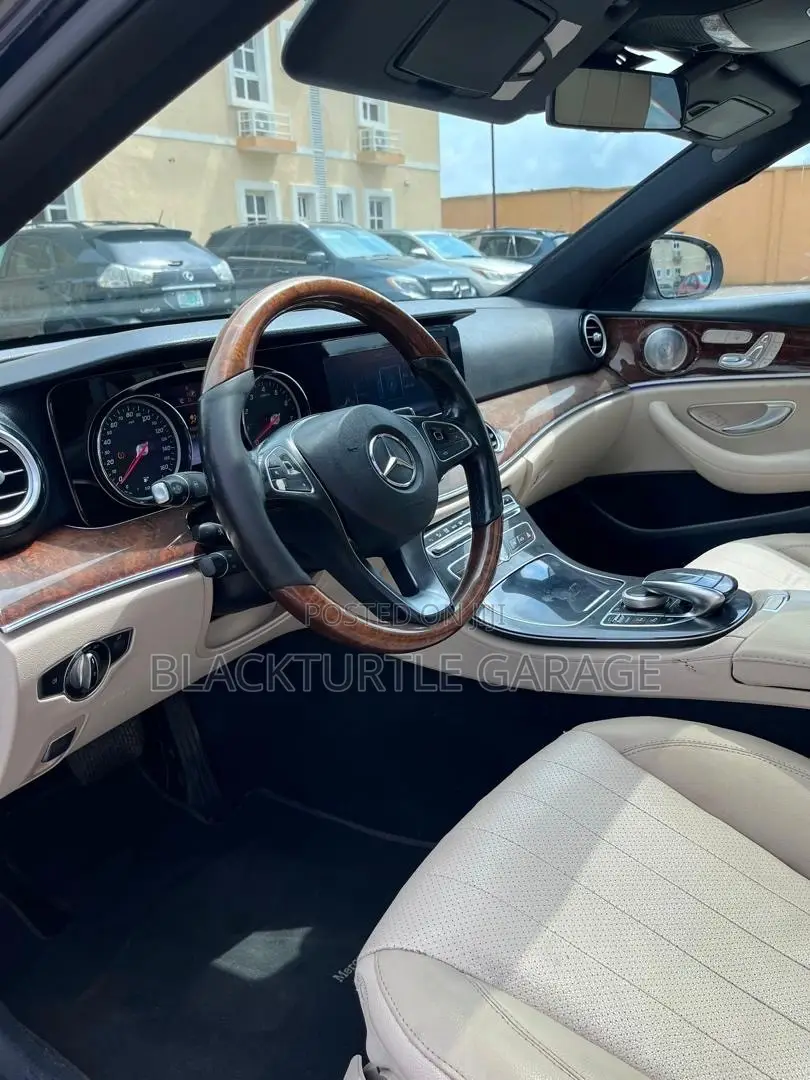 Mercedes-Benz E300 2017 Black