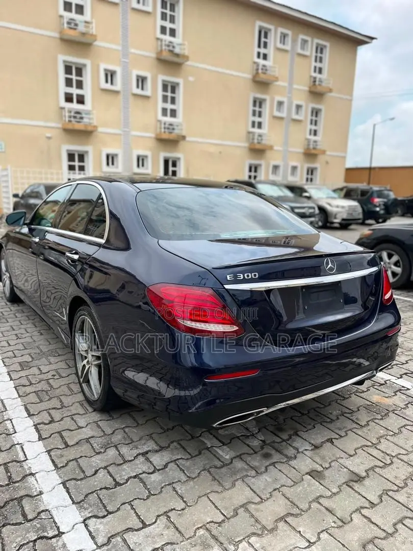 Mercedes-Benz E300 2017 Black
