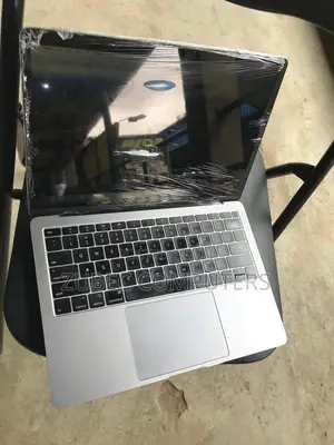 Laptop Apple MacBook Air 2019 16GB Intel Core i5 SSD 256GB