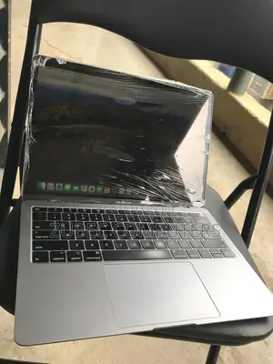Laptop Apple MacBook Air 2019 16GB Intel Core i5 SSD 256GB