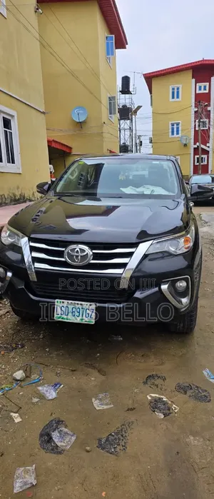 Toyota Fortuner 2019 Black