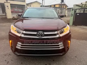 Toyota Highlander Limited Platinum 4dr SUV AWD (3.5L 6cyl 6A) 2015