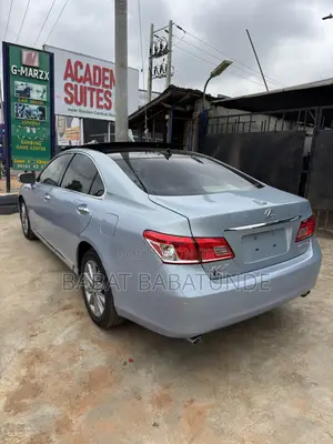 Lexus ES 350 2011 Blue