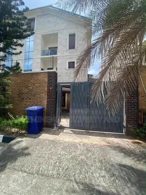 4bdrm Duplex in Banana Island for rent
