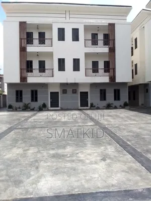 4bdrm Duplex in Utako for sale