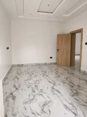 2bdrm Block of Flats in Lugbe District for rent