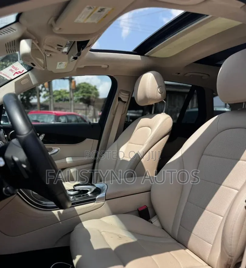 Mercedes-Benz GLC-Class 2016 Blue