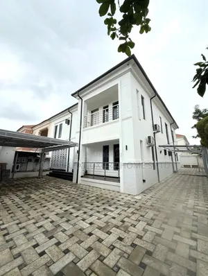 5bdrm Duplex in Estate, Galadimawa for sale