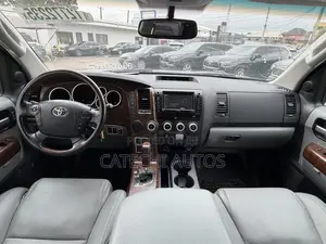 Toyota Sequoia 2013 Blue
