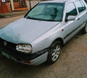Volkswagen Golf 2000 Silver