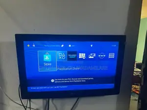 PLAYSTATION 4 With All Accessories
